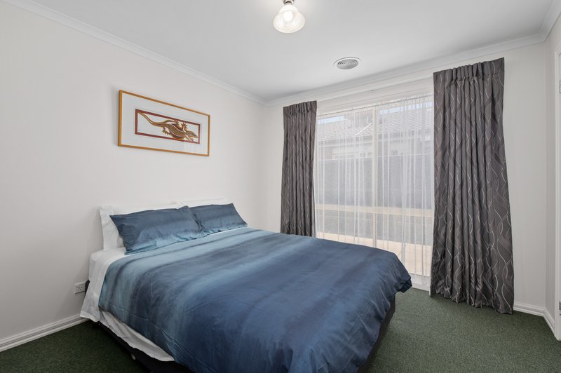 Photo - 10 Masked Owl Road, South Morang VIC 3752 - Image 9