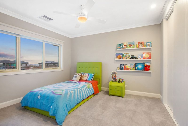 Photo - 10 Masthead Way, Werribee South VIC 3030 - Image 10