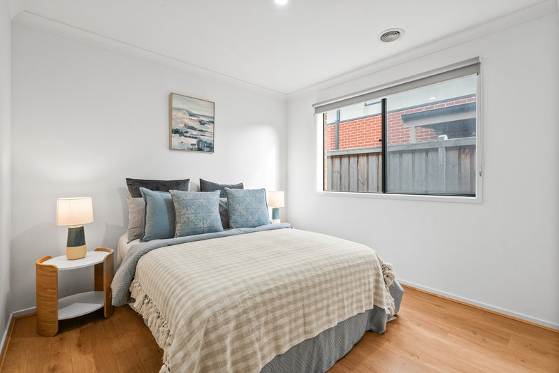 Photo - 10 Maverick Crescent, Clyde North VIC 3978 - Image 13