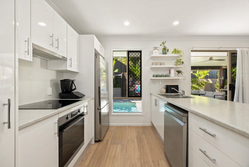 Photo - 10 Mcclintock Place, Woombye QLD 4559 - Image 8