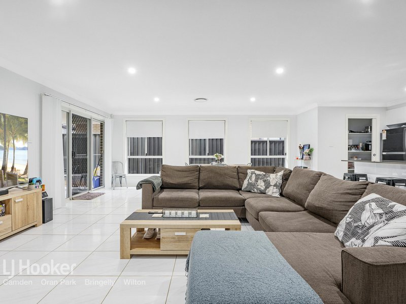 Photo - 10 Mccormack Street, Oran Park NSW 2570 - Image 4