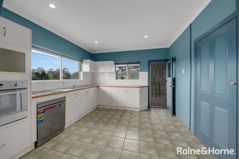 Photo - 10 Mccrudden Street, West Gladstone QLD 4680 - Image 5