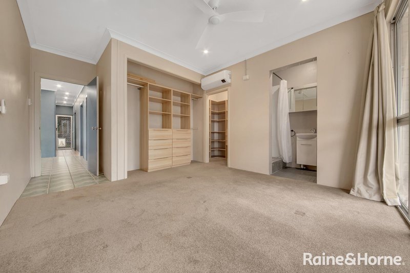 Photo - 10 Mccrudden Street, West Gladstone QLD 4680 - Image 6