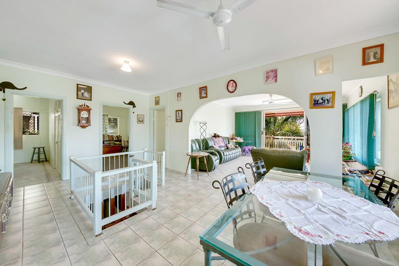 Photo - 10 Mccrudden Street, West Gladstone QLD 4680 - Image 5