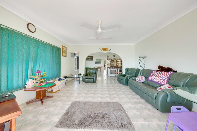 Photo - 10 Mccrudden Street, West Gladstone QLD 4680 - Image 6