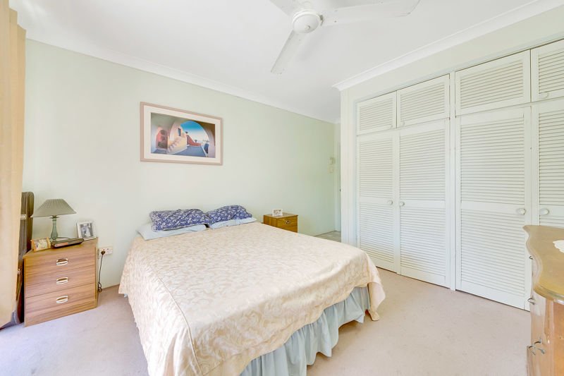 Photo - 10 Mccrudden Street, West Gladstone QLD 4680 - Image 7