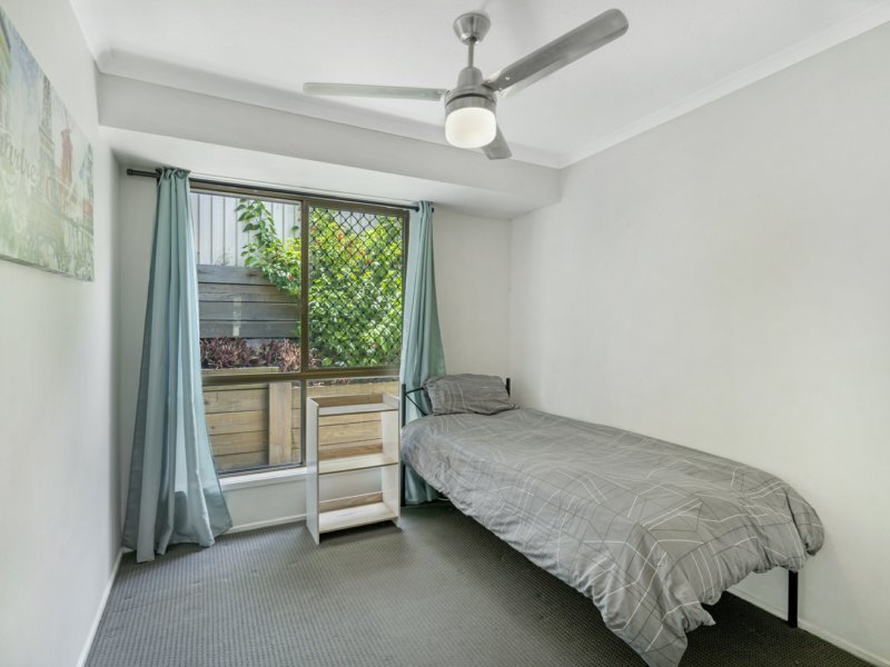Photo - 10 Mctaggart Place, Carrara QLD 4211 - Image 14