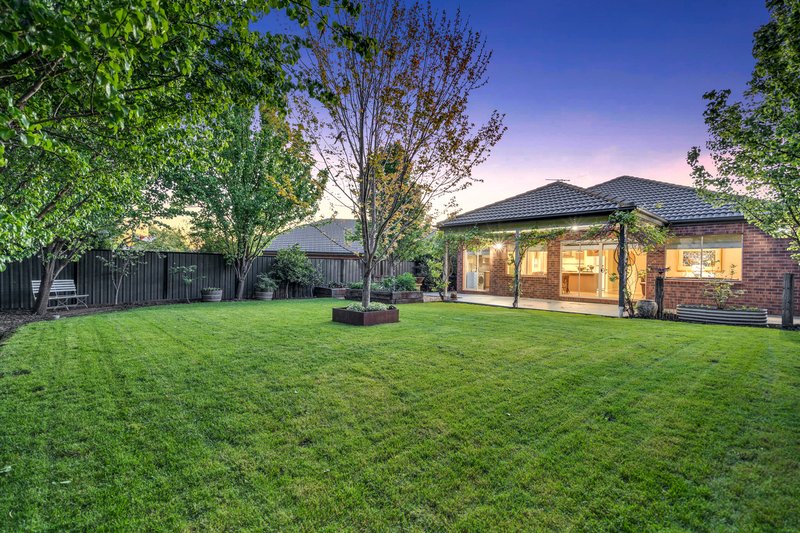 Photo - 10 Meadow Street, Craigieburn VIC 3064 - Image 23