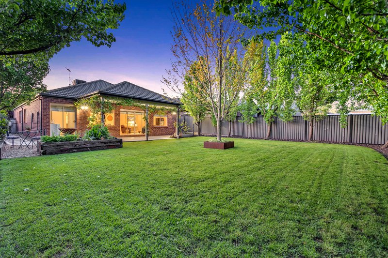 Photo - 10 Meadow Street, Craigieburn VIC 3064 - Image 24