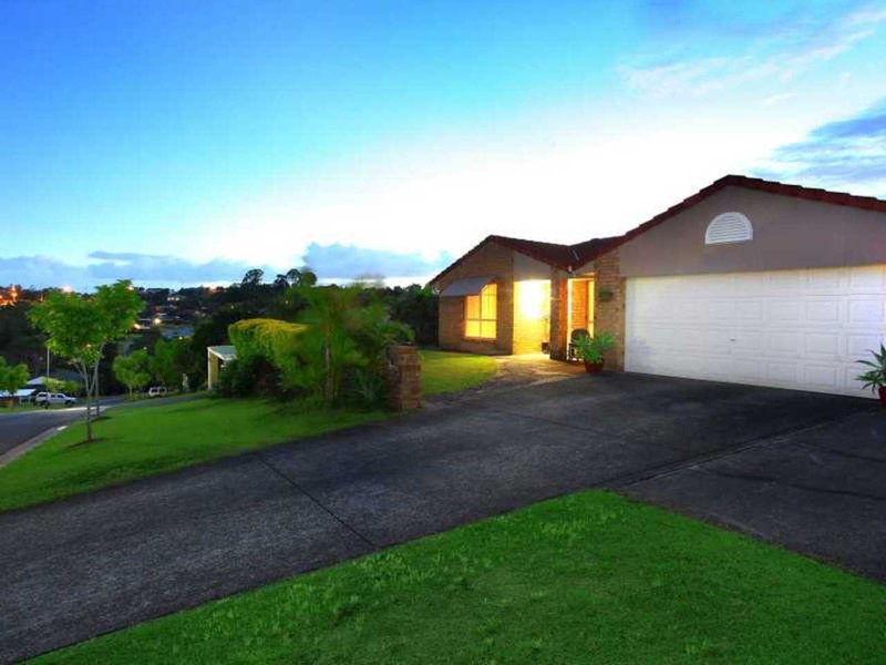 Photo - 10 Meadowvale Street, Oxenford QLD 4210 - Image 23