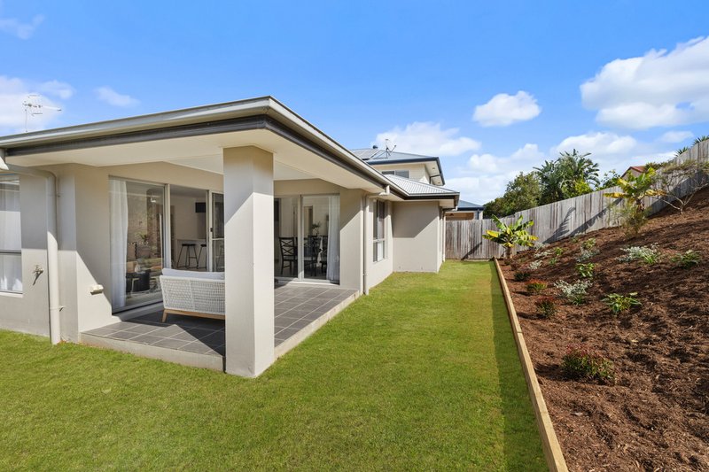 Photo - 10 Meander Court, Ormeau Hills QLD 4208 - Image 12