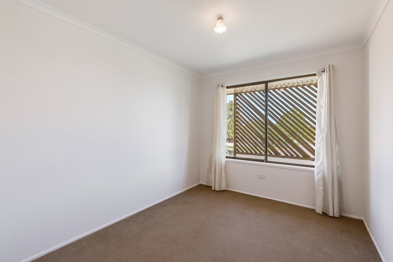 Photo - 10 Melway Crescent, Harristown QLD 4350 - Image 11