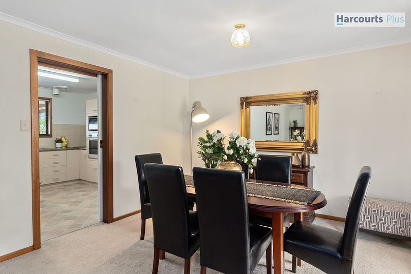 Photo - 10 Mema Court, Hallett Cove SA 5158 - Image 6