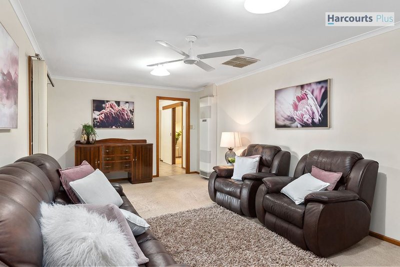 Photo - 10 Mema Court, Hallett Cove SA 5158 - Image 11