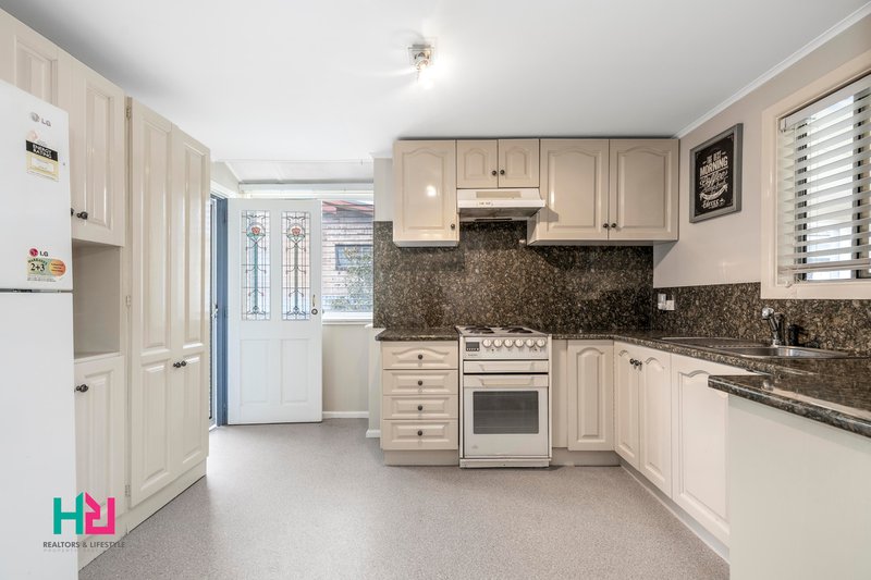 Photo - 10 Mena Place, Lithgow NSW 2790 - Image 2