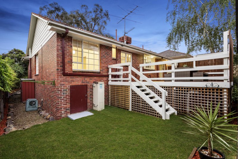 Photo - 10 Menarra Street, Doncaster VIC 3108 - Image 8