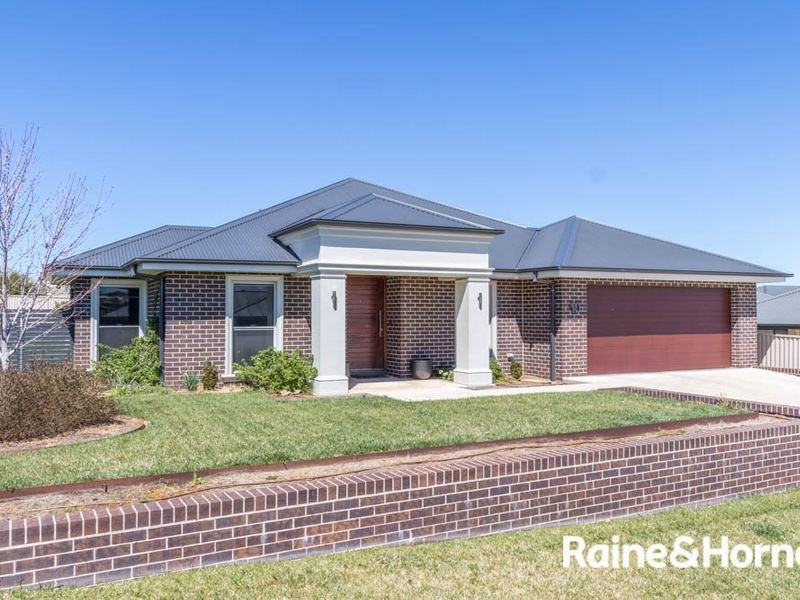 10 Mendel Drive, Kelso NSW 2795