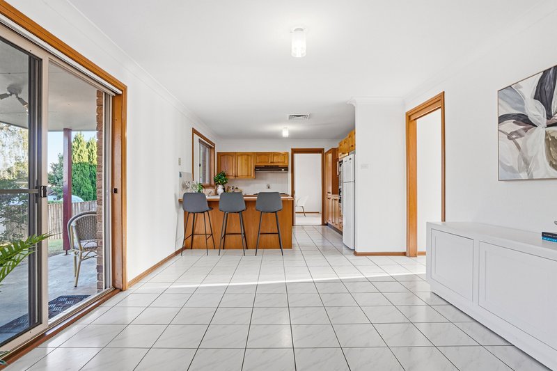 Photo - 10 Mensa Place, Castle Hill NSW 2154 - Image 6