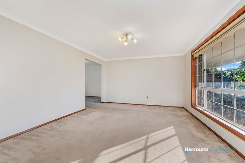 Photo - 10 Merelynne Avenue, West Pennant Hills NSW 2125 - Image 2