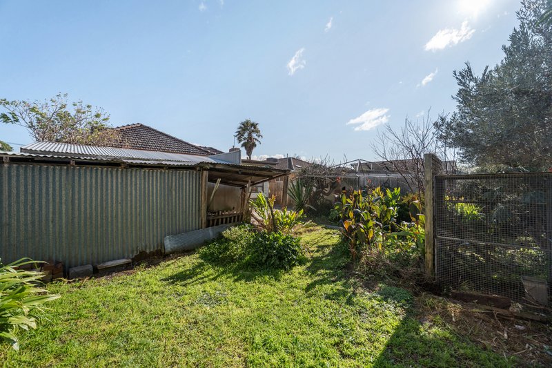 Photo - 10 Mernda Avenue, Cheltenham VIC 3192 - Image 11