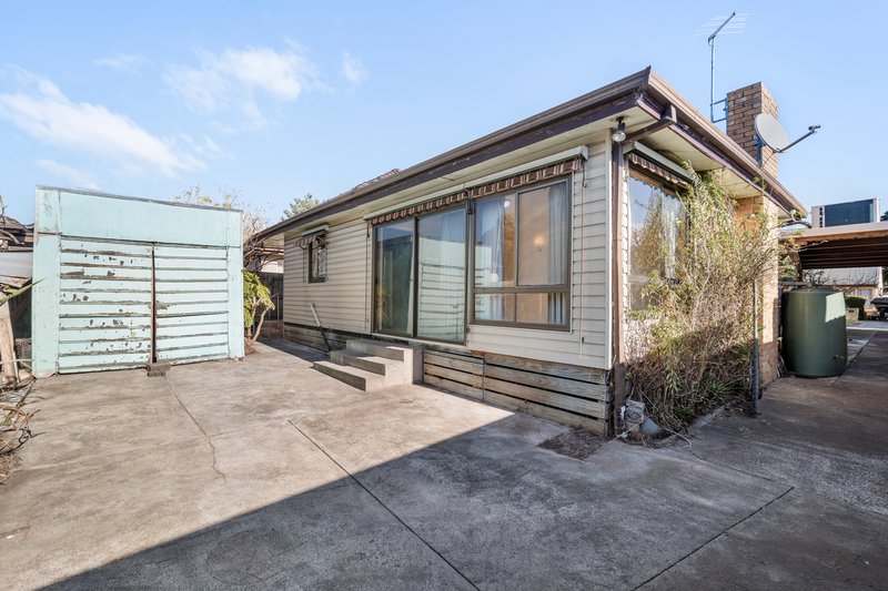 Photo - 10 Mernda Avenue, Cheltenham VIC 3192 - Image 12