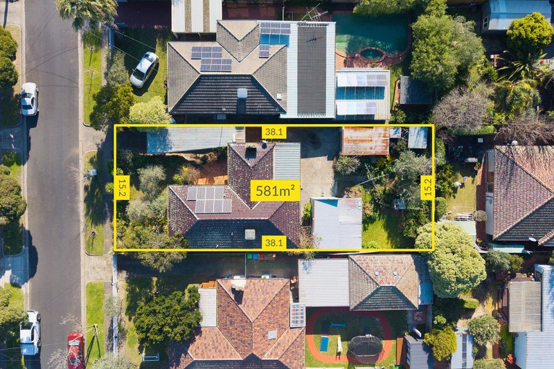 Photo - 10 Mernda Avenue, Cheltenham VIC 3192 - Image 13
