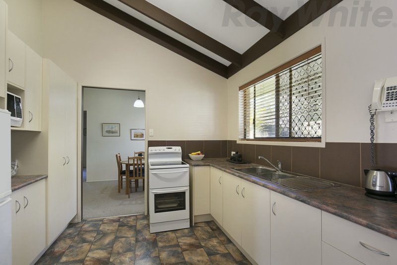 Photo - 10 Merrick Street, Capalaba QLD 4157 - Image 5