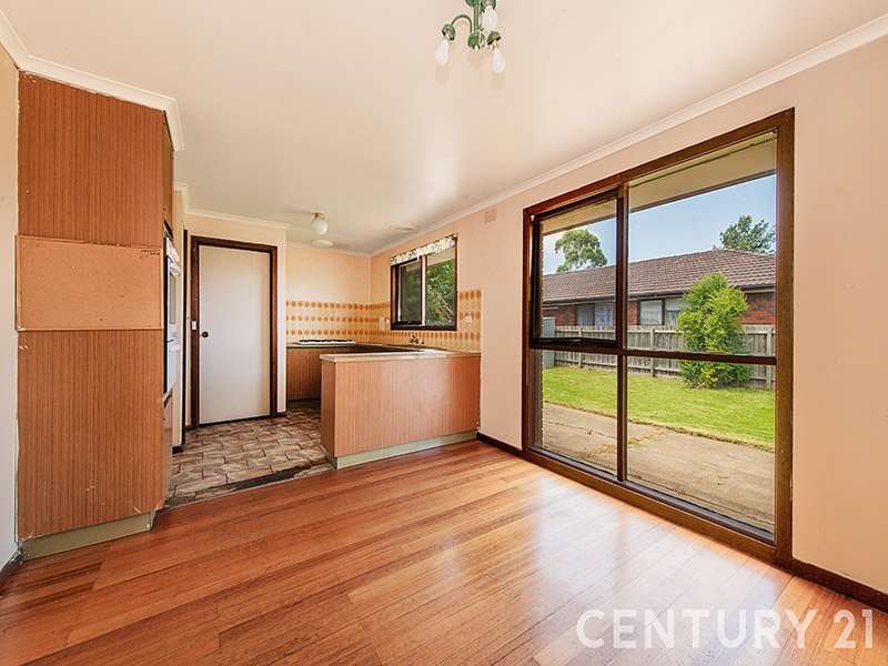 Photo - 10 Mia Street, Clarinda VIC 3169 - Image 3