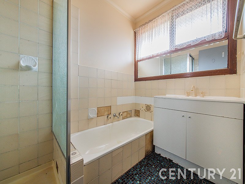 Photo - 10 Mia Street, Clarinda VIC 3169 - Image 6