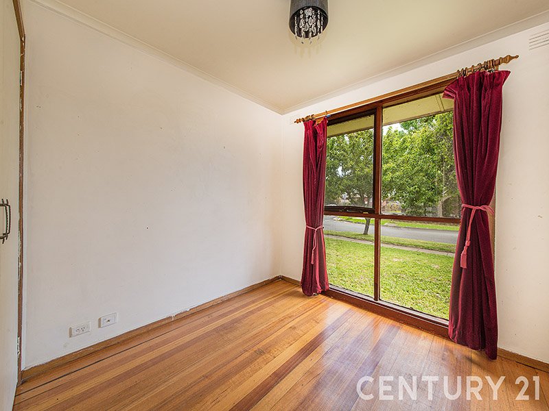 Photo - 10 Mia Street, Clarinda VIC 3169 - Image 7