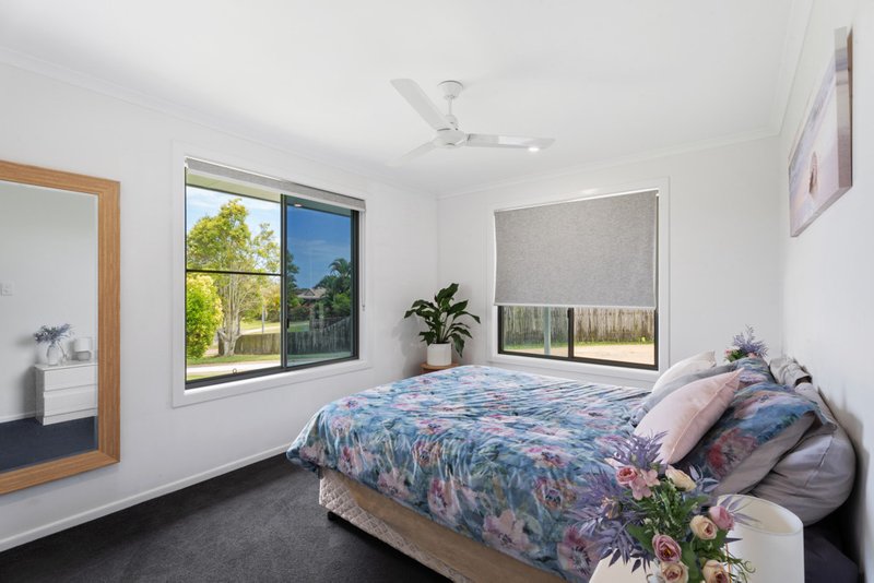 Photo - 10 Michelle Drive, Point Vernon QLD 4655 - Image 15