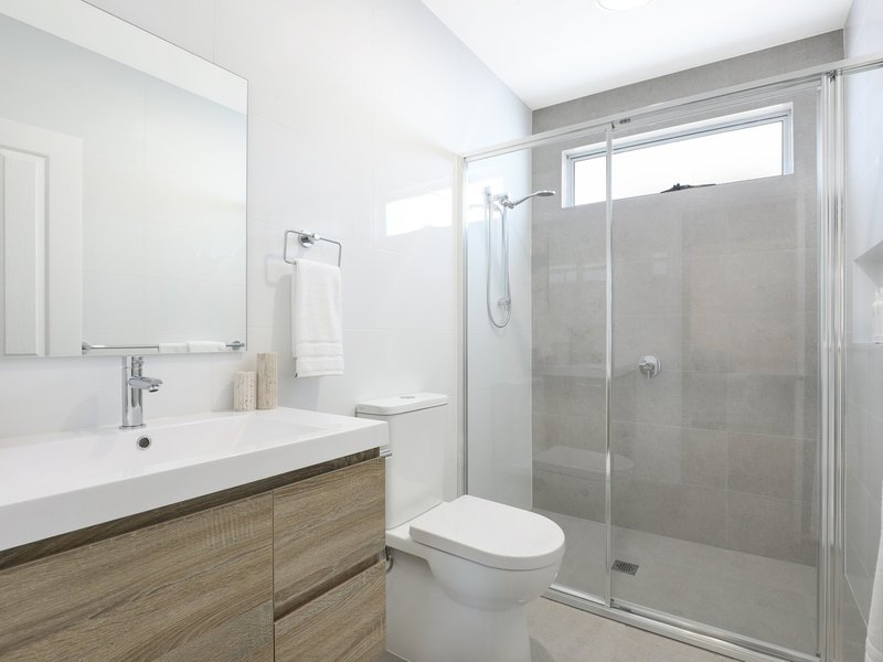 Photo - 10 Miller Street, Oak Flats NSW 2529 - Image 7
