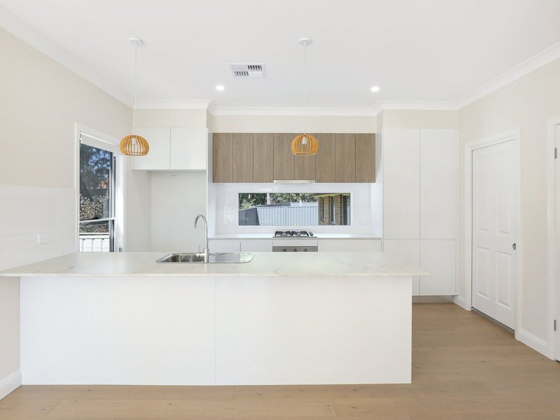Photo - 10 Miller Street, Oak Flats NSW 2529 - Image 13