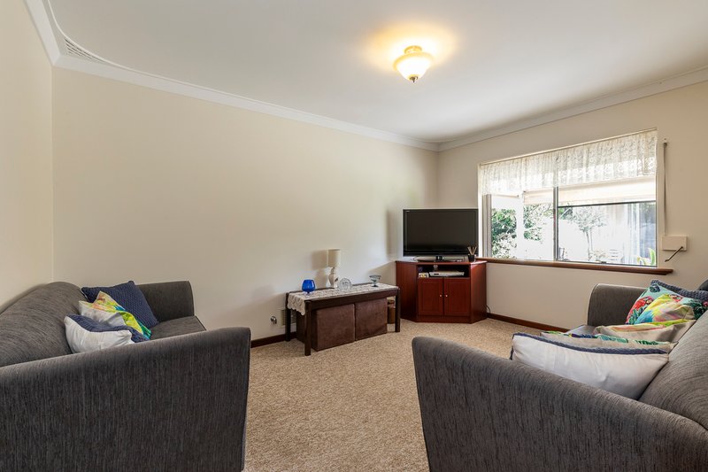 Photo - 10 Milton Street, Mount Hawthorn WA 6016 - Image 16