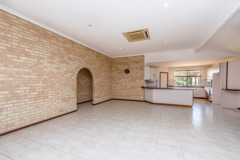 Photo - 10 Mimosa Court, Strathalbyn WA 6530 - Image 8