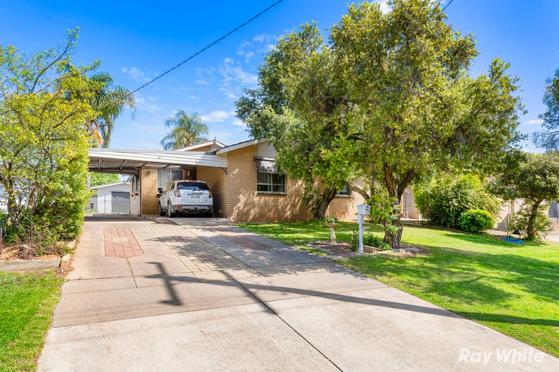 10 Mimosa Drive, Mount Austin NSW 2650