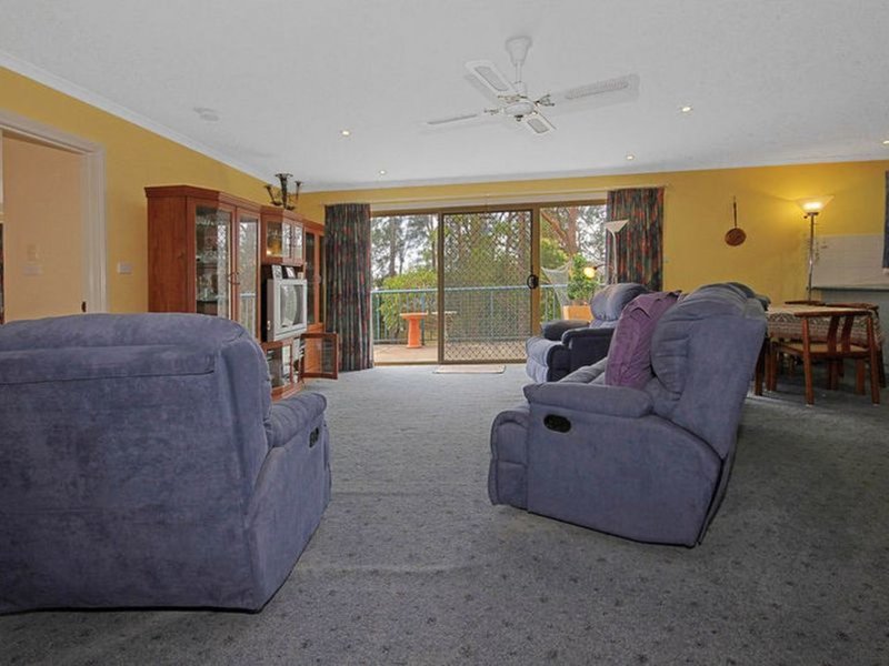 Photo - 10 Mimosa Place, Malua Bay NSW 2536 - Image 7