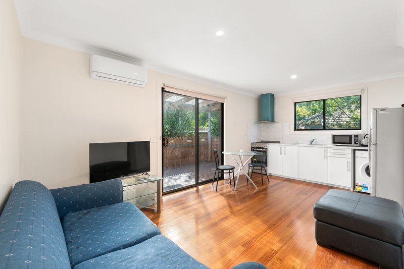 Photo - 10 Mimosa Road, Mill Park VIC 3082 - Image 8