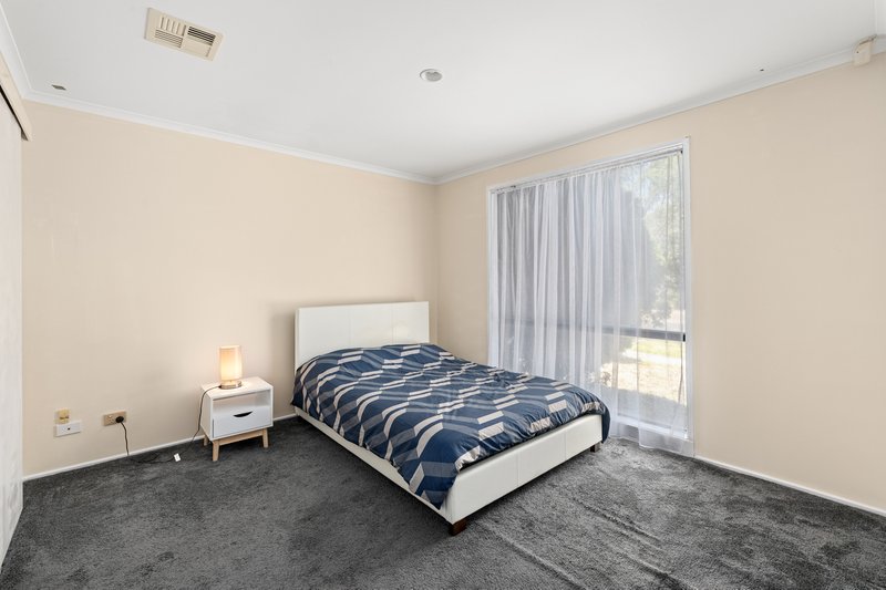 Photo - 10 Mimosa Road, Mill Park VIC 3082 - Image 10