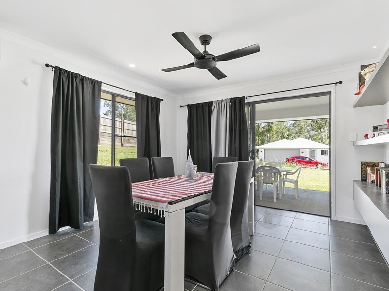 Photo - 10 Ministerial Ct , Jones Hill QLD 4570 - Image 11