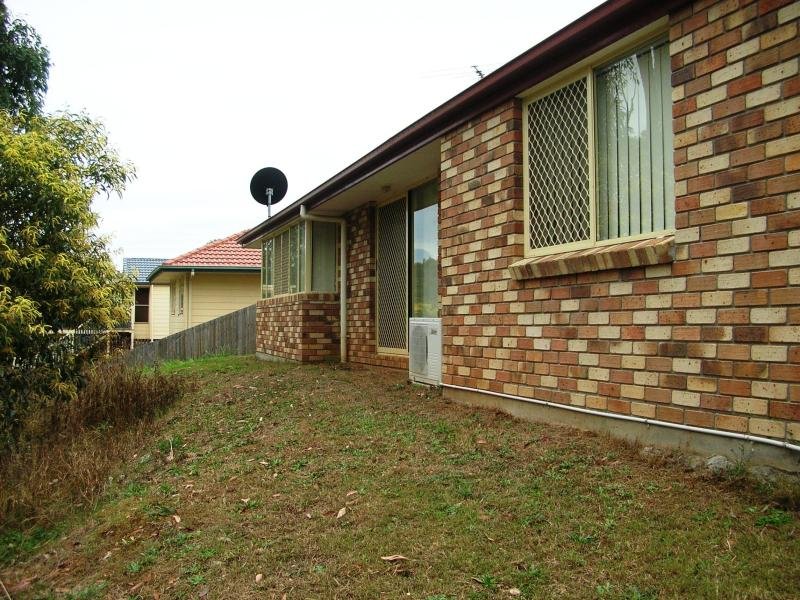 Photo - 10 Mino Street, Springfield QLD 4300 - Image 6