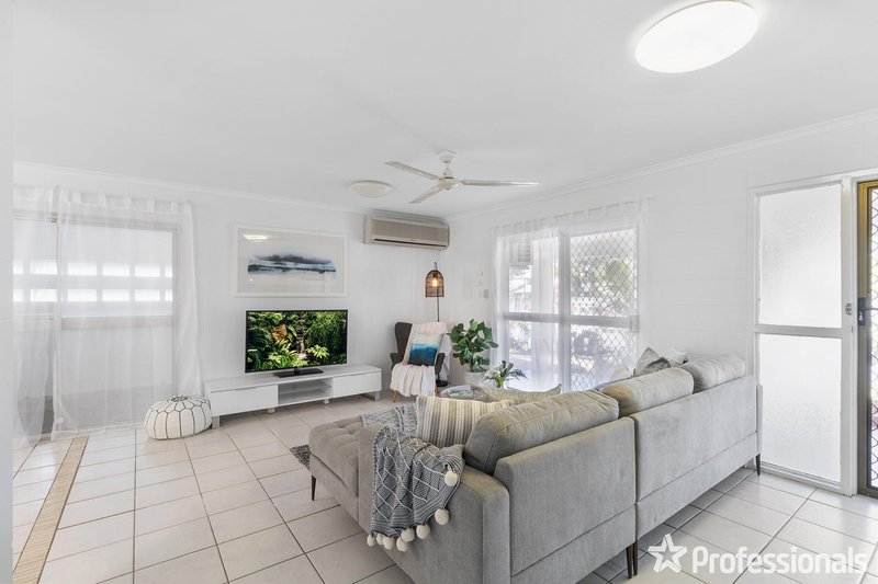 Photo - 10 Mintaro Crescent, Woree QLD 4868 - Image 14