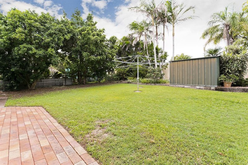 Photo - 10 Minto Cres , Arana Hills QLD 4054 - Image 6