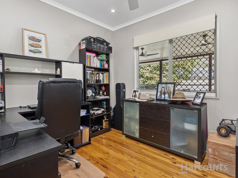 Photo - 10 Mitze Street, Bray Park QLD 4500 - Image 8