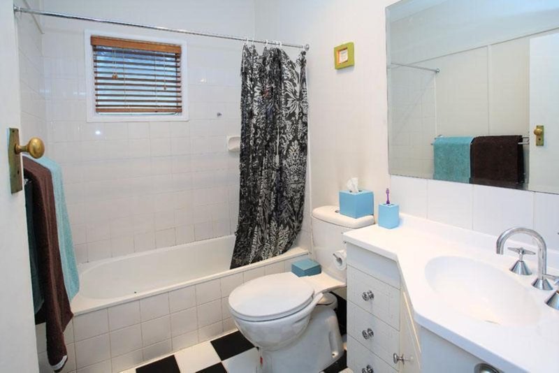 Photo - 10 Mona St , Coorparoo QLD 4151 - Image 5