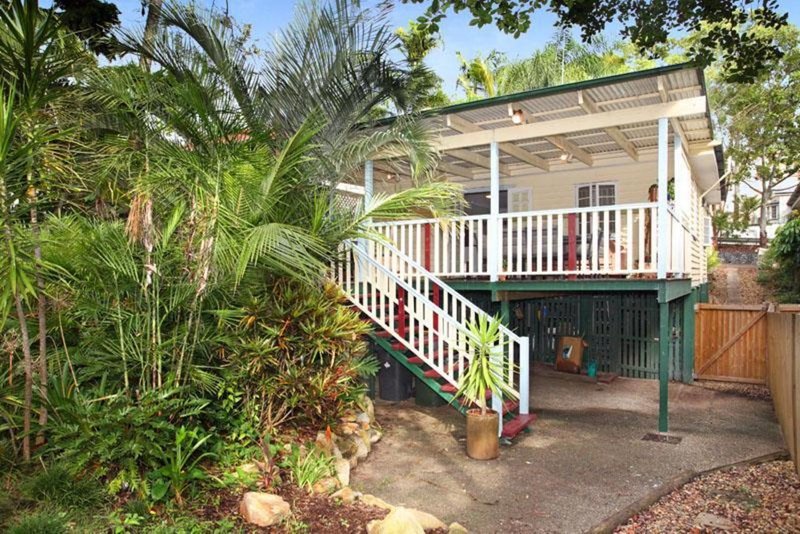 Photo - 10 Mona St , Coorparoo QLD 4151 - Image 8