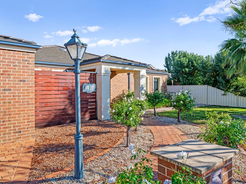 Photo - 10 Monash Drive, Benalla VIC 3672 - Image 1