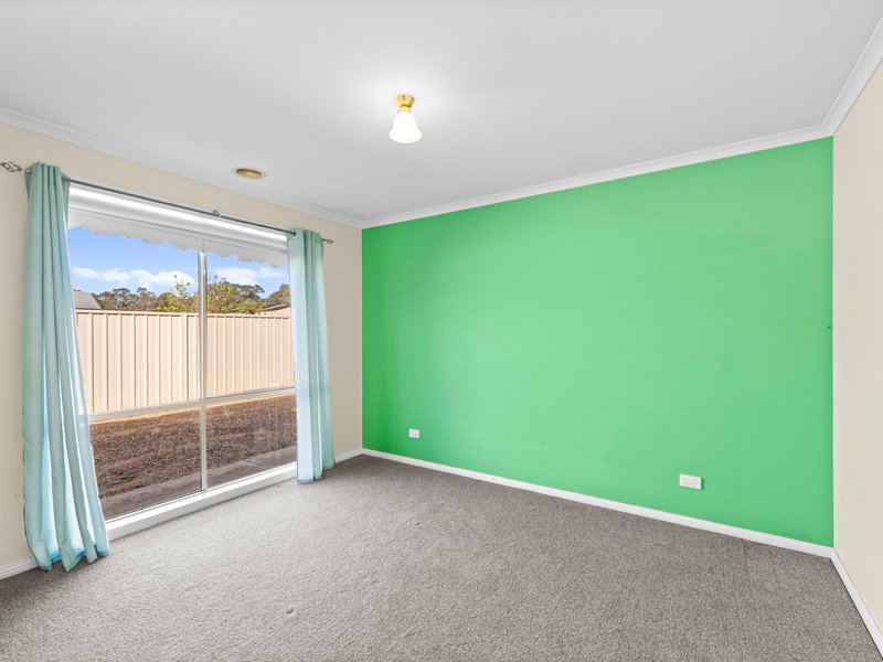 Photo - 10 Monash Drive, Benalla VIC 3672 - Image 9