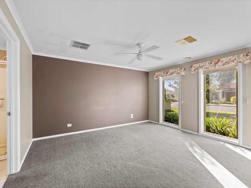 Photo - 10 Monash Drive, Benalla VIC 3672 - Image 11