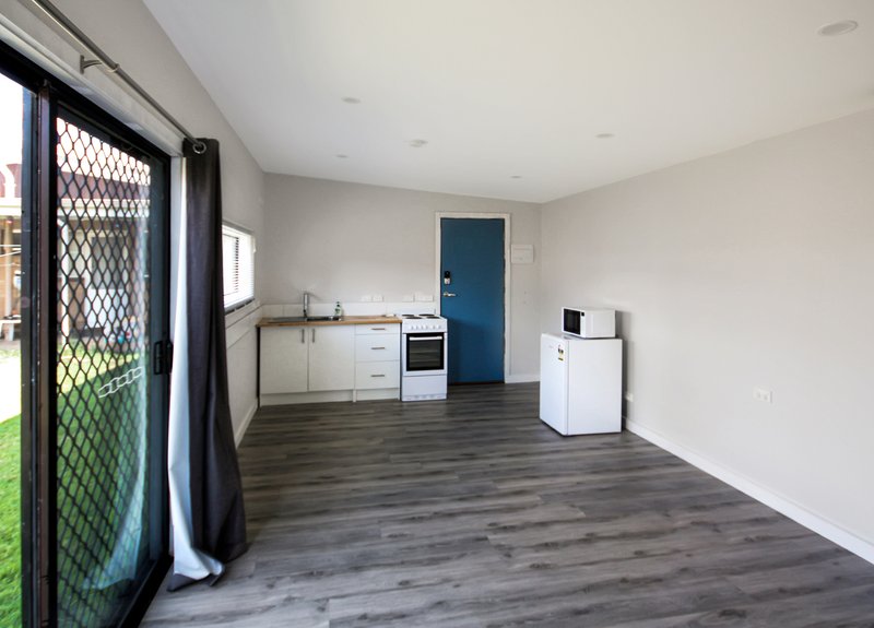 Photo - 10 Monds Ave , Benalla VIC 3672 - Image 3